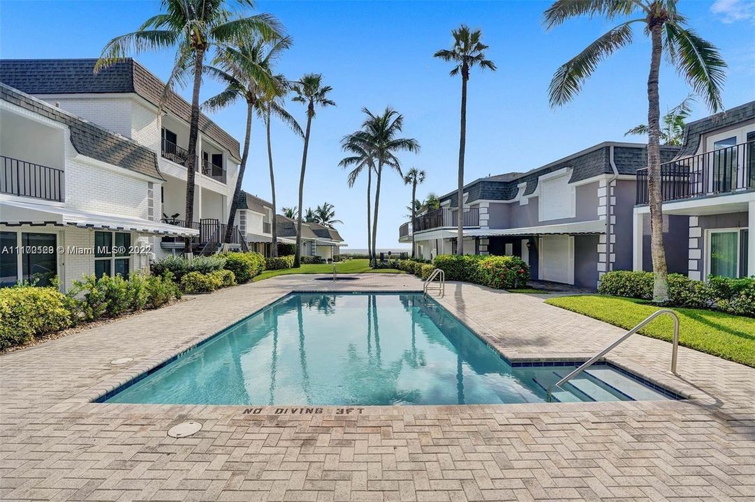 Недавно продано: $1,145,000 (3 спален, 3 ванн, 2342 Квадратных фут)