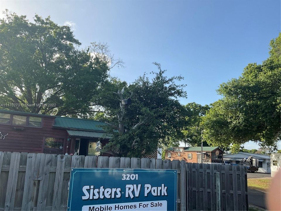 Sisters RV Park