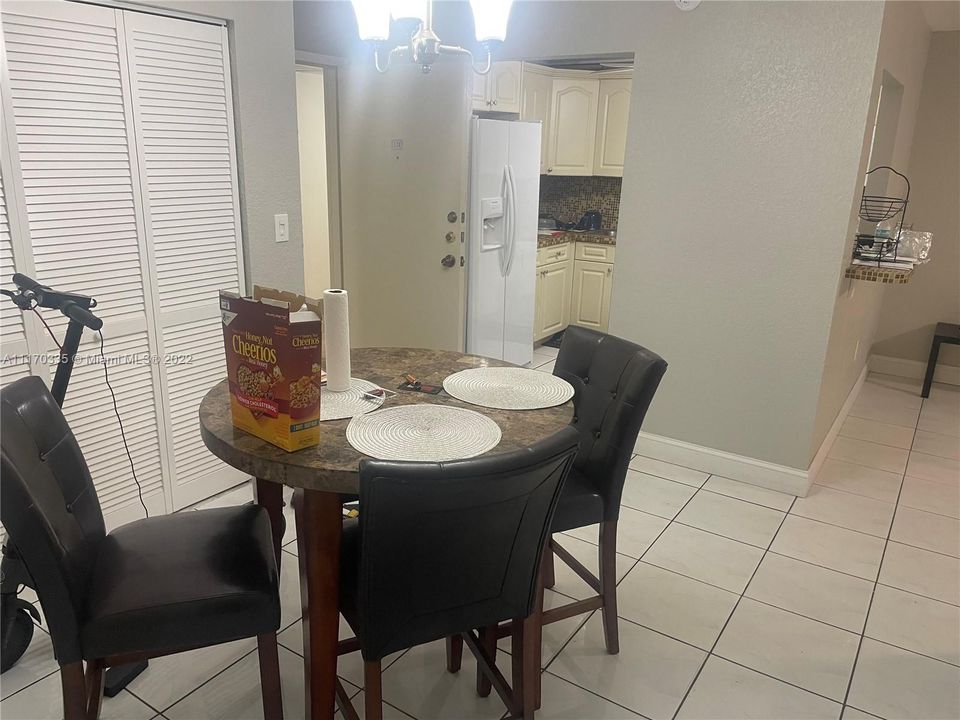 Recently Sold: $219,000 (2 beds, 2 baths, 1040 Square Feet)