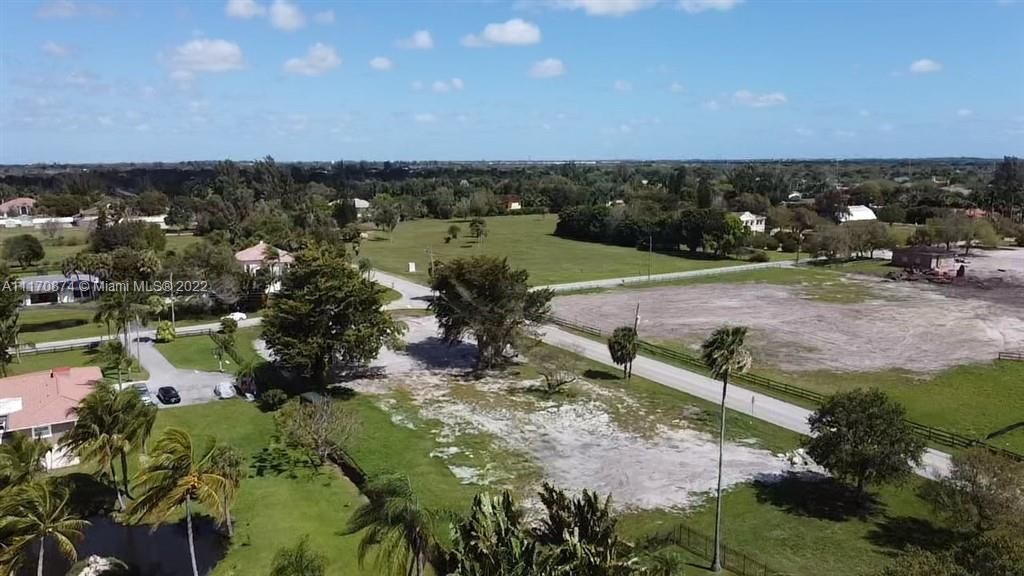 Recently Sold: $600,000 (0.97 acres)