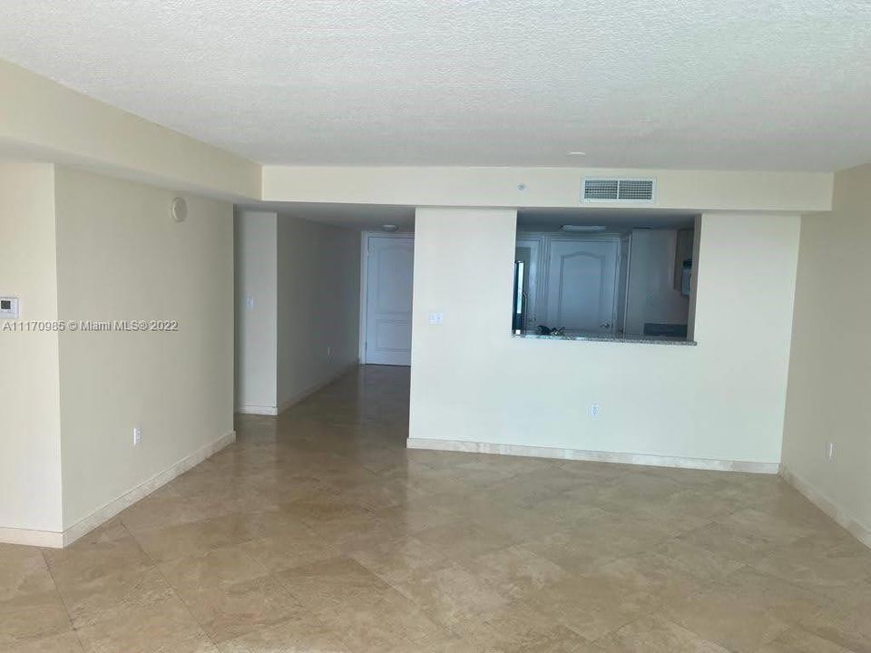 Recently Sold: $735,000 (2 beds, 2 baths, 1367 Square Feet)