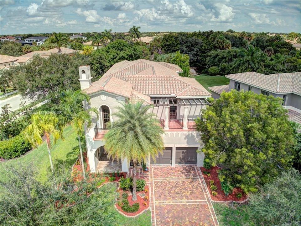 Recently Sold: $1,450,000 (5 beds, 3 baths, 3694 Square Feet)