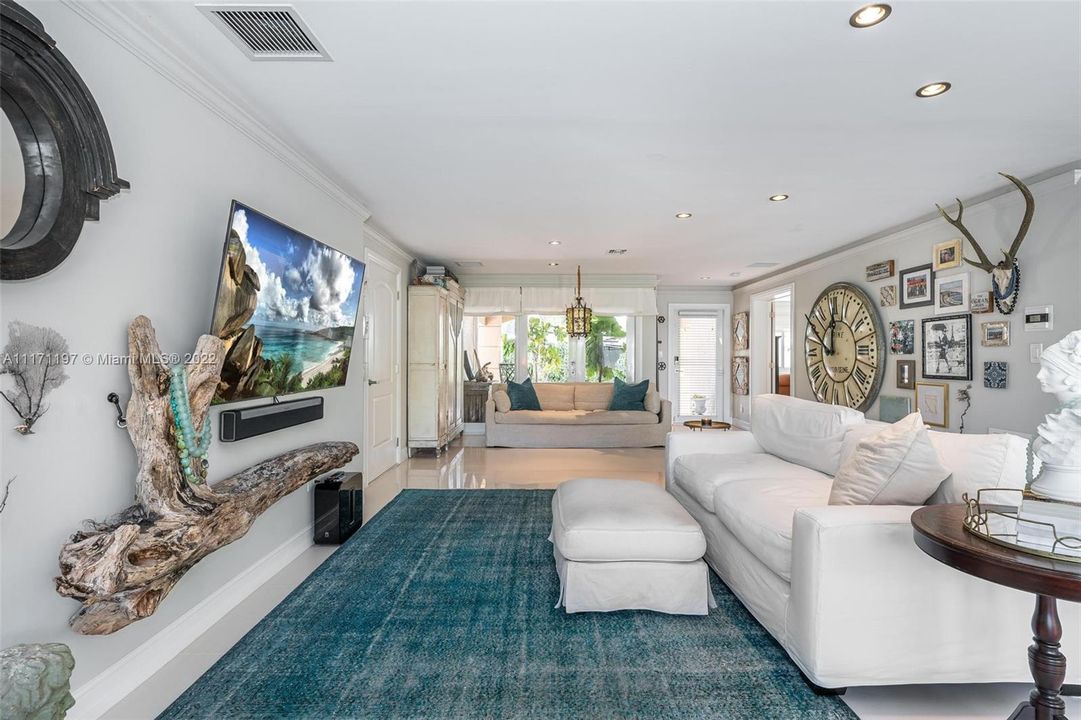 Recently Sold: $1,598,000 (3 beds, 3 baths, 1874 Square Feet)