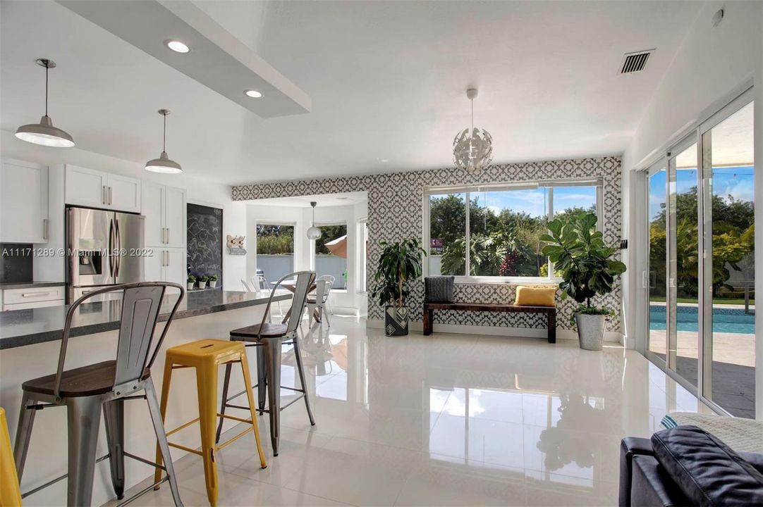Recently Sold: $699,000 (4 beds, 4 baths, 2223 Square Feet)