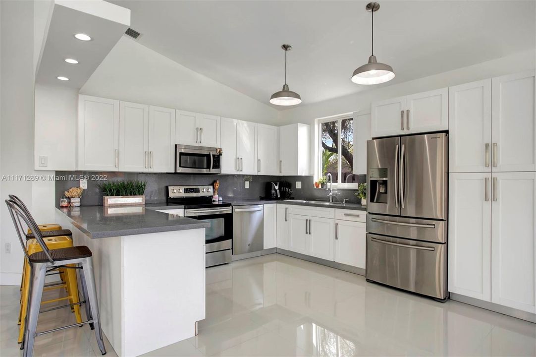 Recently Sold: $699,000 (4 beds, 4 baths, 2223 Square Feet)