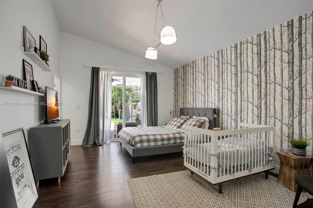 Recently Sold: $699,000 (4 beds, 4 baths, 2223 Square Feet)