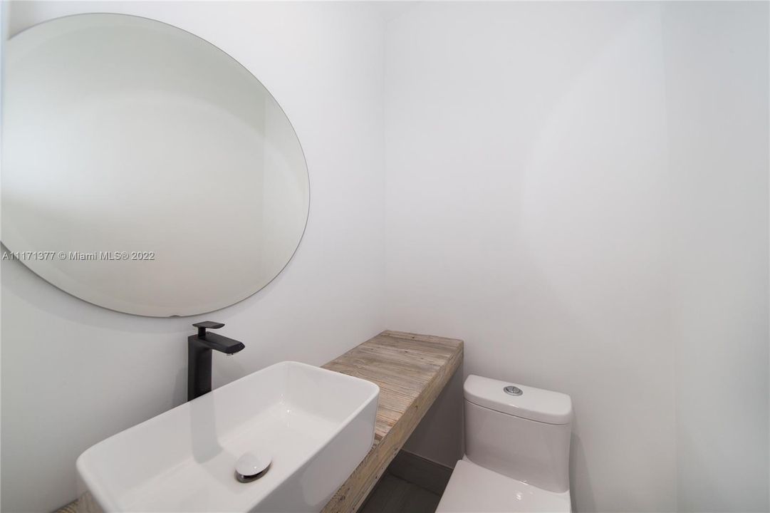 最近租的: $4,200 (2 贝兹, 2 浴室, 1150 平方英尺)