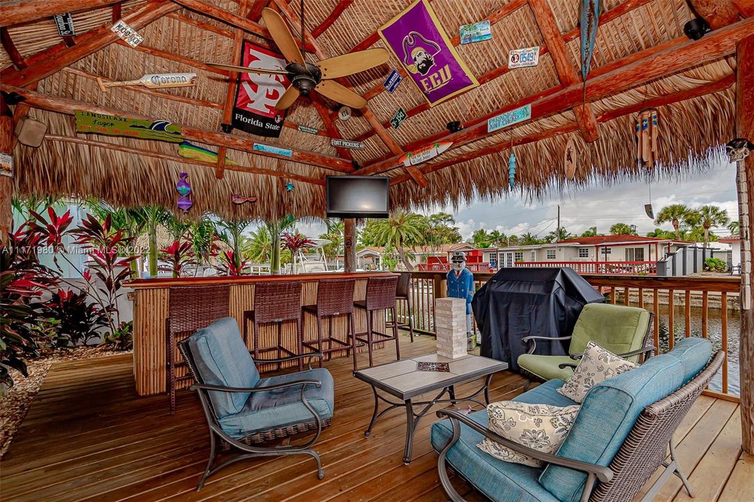 Tiki expands your living space.