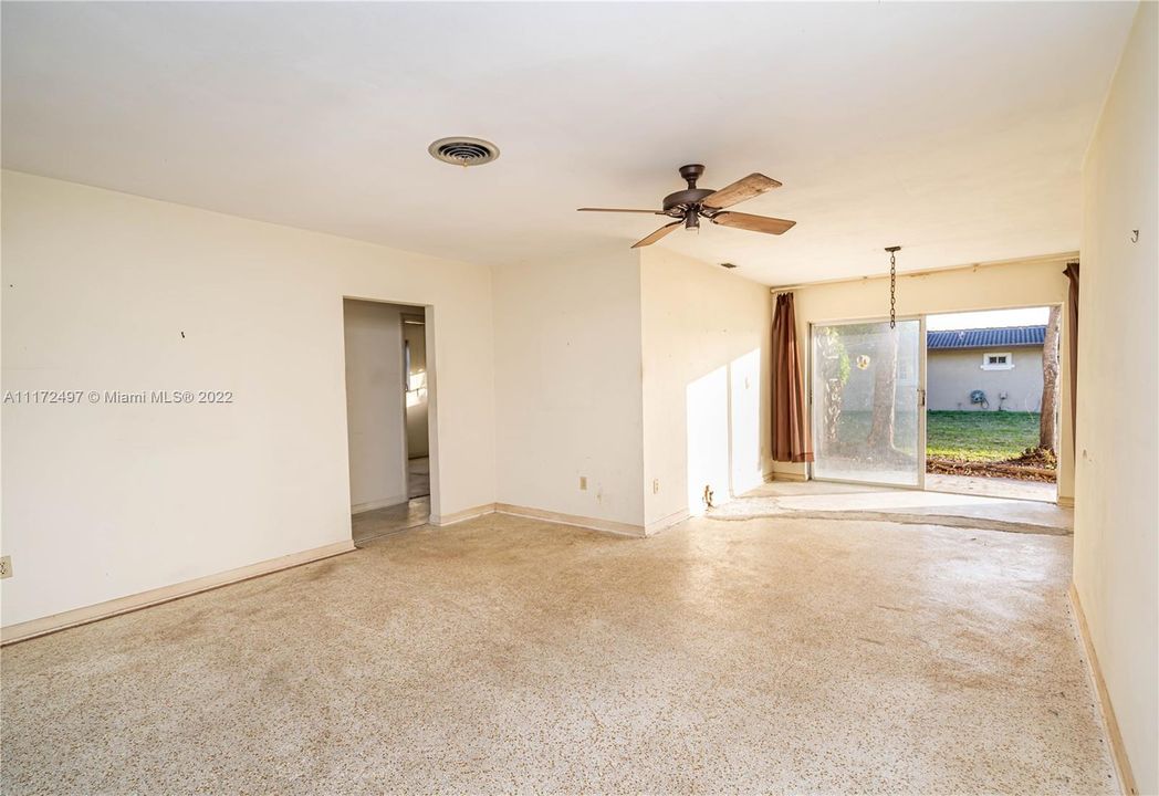 Недавно продано: $550,000 (4 спален, 2 ванн, 0 Квадратных фут)