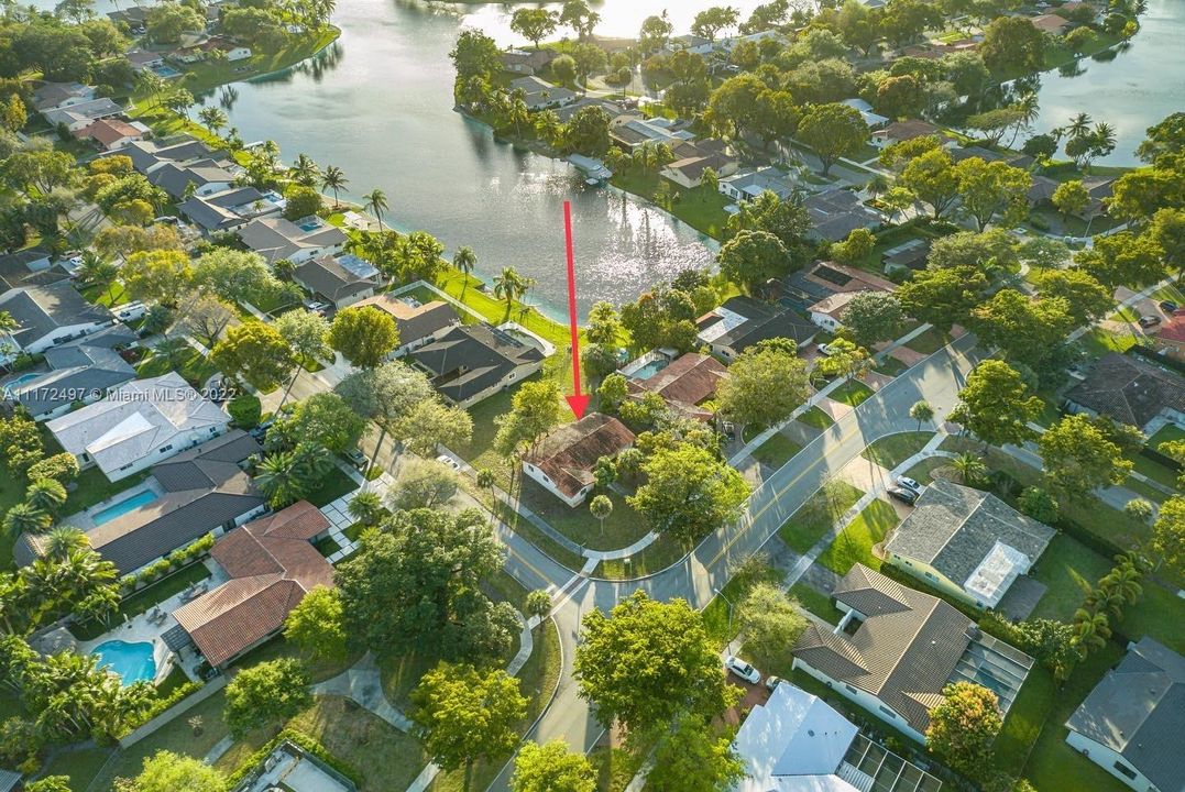 Недавно продано: $550,000 (4 спален, 2 ванн, 0 Квадратных фут)