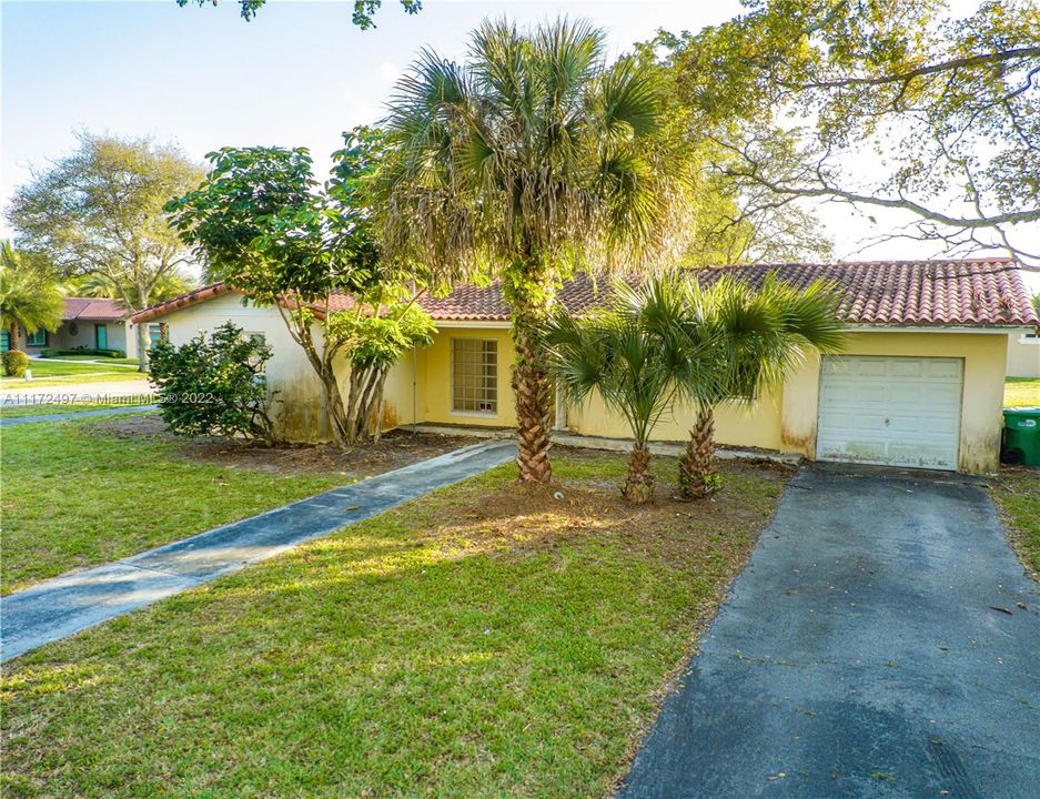 Недавно продано: $550,000 (4 спален, 2 ванн, 0 Квадратных фут)