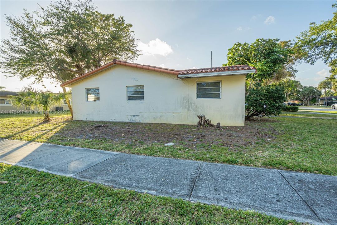 Недавно продано: $550,000 (4 спален, 2 ванн, 0 Квадратных фут)