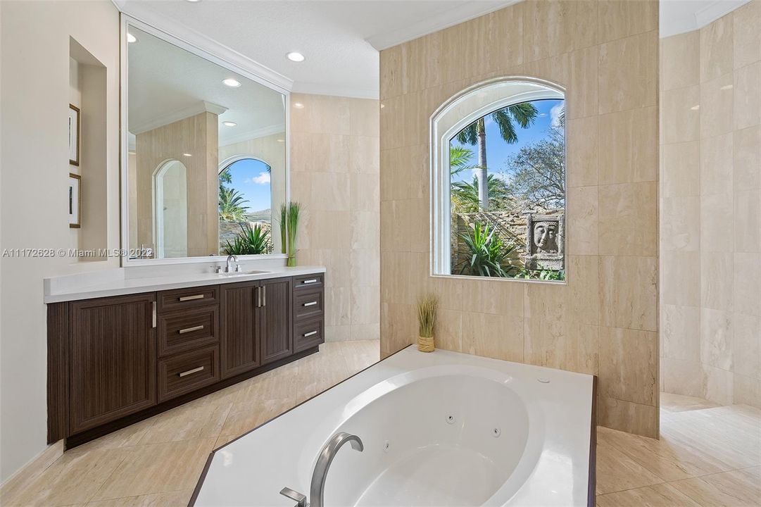 Недавно продано: $1,475,000 (4 спален, 3 ванн, 3200 Квадратных фут)