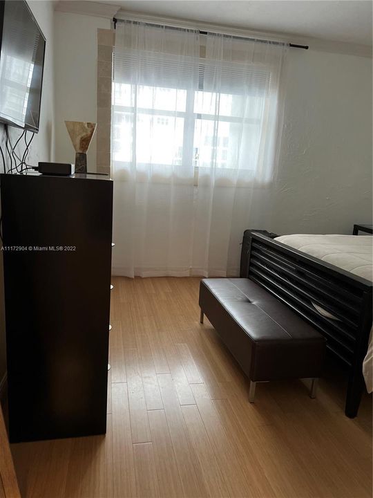 Недавно арендовано: $3,000 (1 спален, 1 ванн, 850 Квадратных фут)