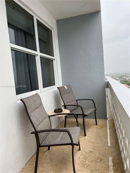 Недавно арендовано: $3,000 (1 спален, 1 ванн, 850 Квадратных фут)