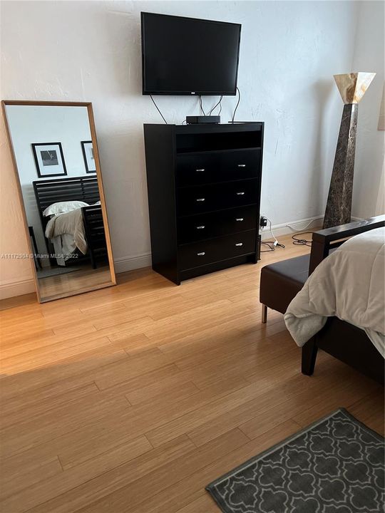 Недавно арендовано: $3,000 (1 спален, 1 ванн, 850 Квадратных фут)