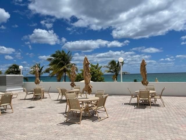 Недавно арендовано: $3,000 (1 спален, 1 ванн, 850 Квадратных фут)