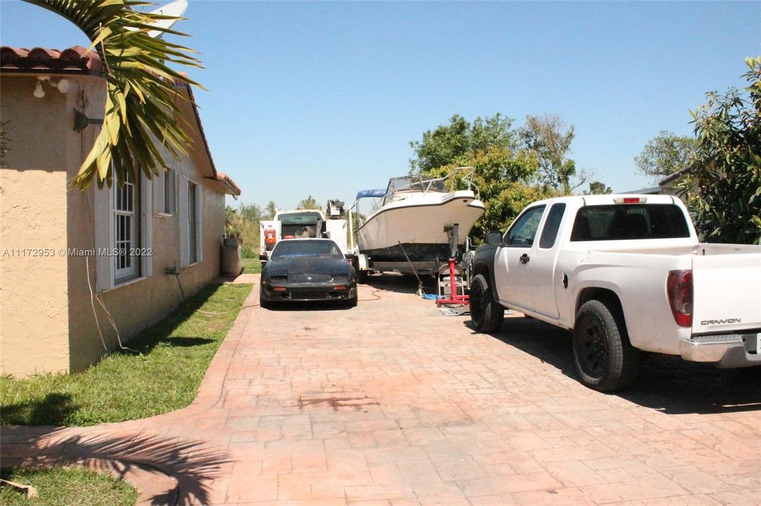 Vendido Recientemente: $530,000 (4 camas, 3 baños, 1964 Pies cuadrados)