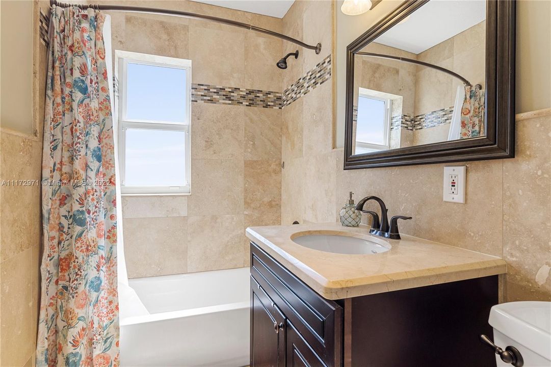 Недавно арендовано: $8,500 (4 спален, 2 ванн, 1691 Квадратных фут)