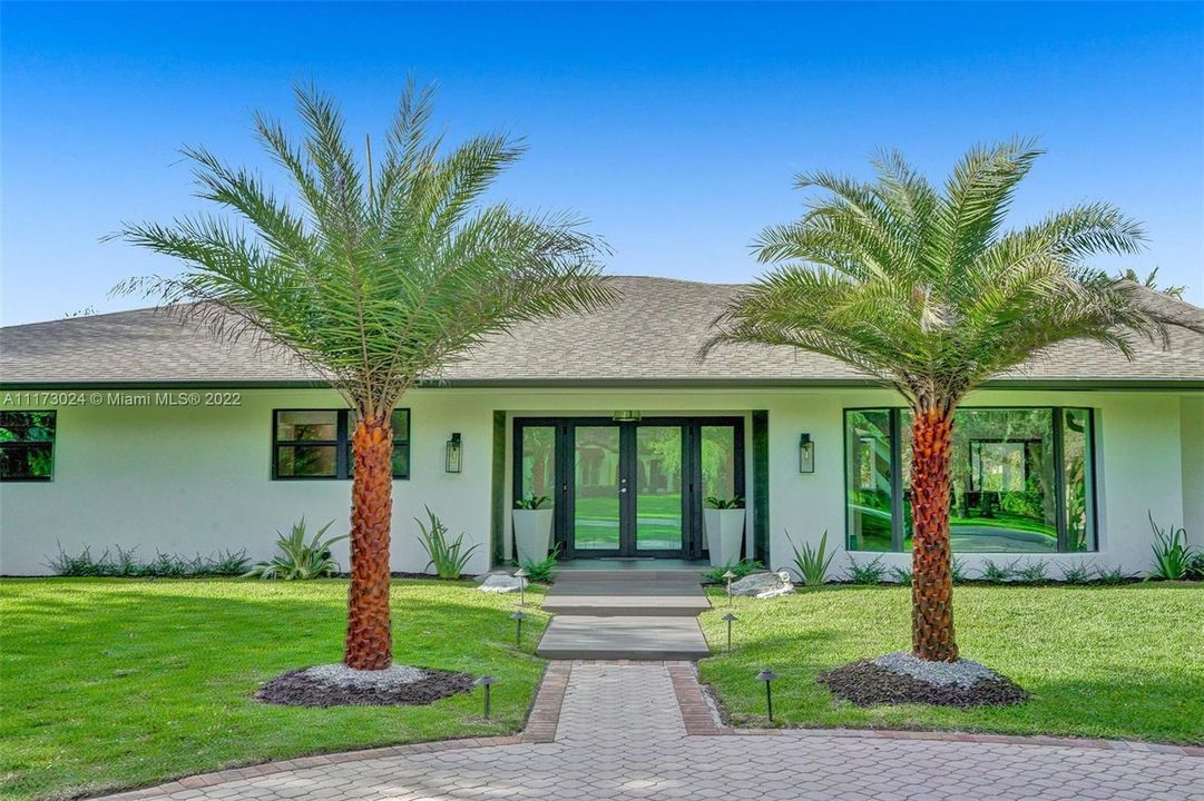 Recently Sold: $1,750,000 (3 beds, 2 baths, 3531 Square Feet)