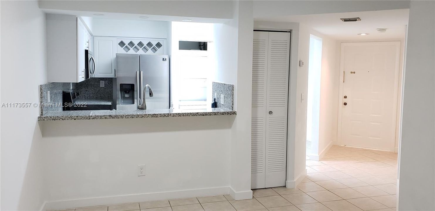 Vendido Recientemente: $239,000 (2 camas, 1 baños, 850 Pies cuadrados)