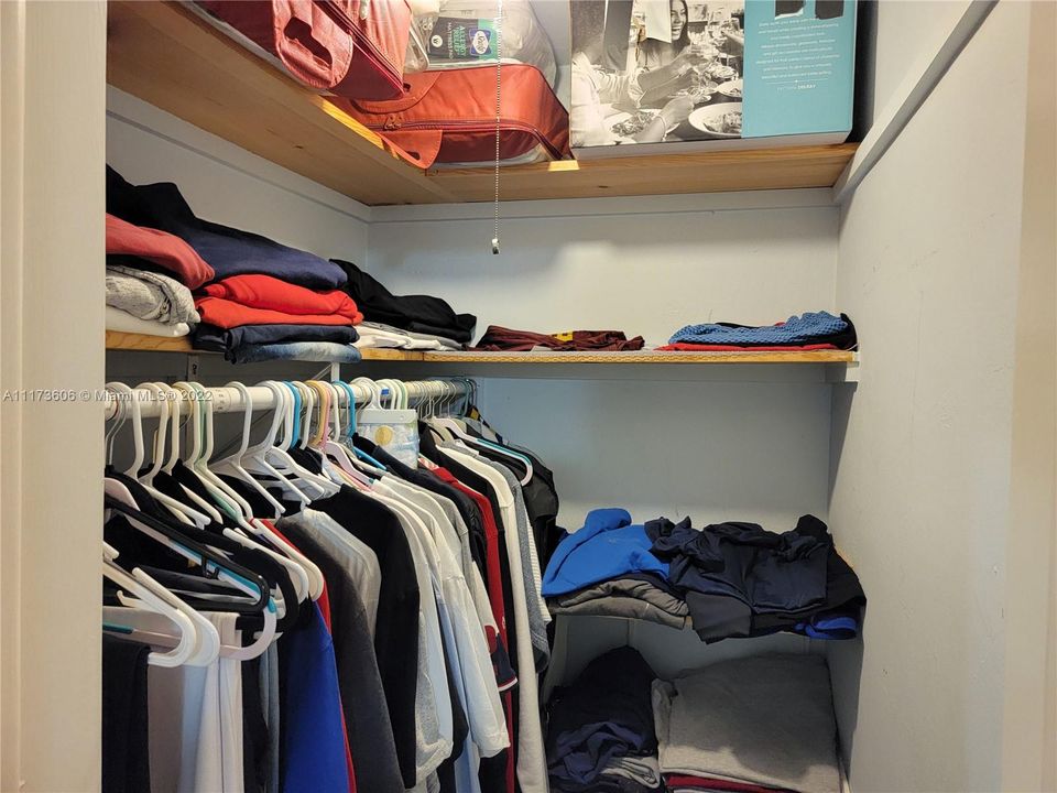 Vendido Recientemente: $715,000 (0 camas, 0 baños, 2131 Pies cuadrados)