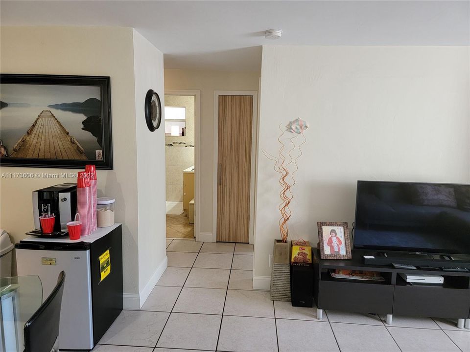 Vendido Recientemente: $715,000 (0 camas, 0 baños, 2131 Pies cuadrados)