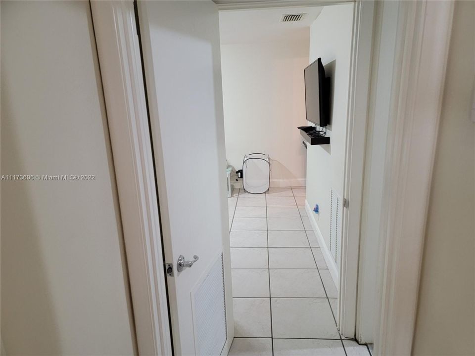 Vendido Recientemente: $715,000 (0 camas, 0 baños, 2131 Pies cuadrados)