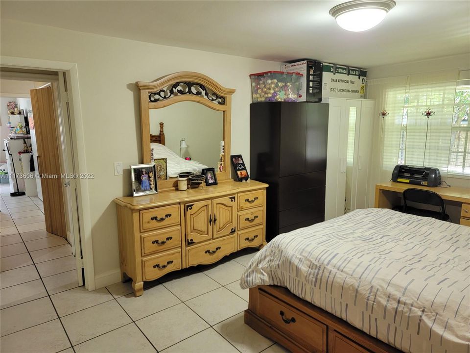 Vendido Recientemente: $715,000 (0 camas, 0 baños, 2131 Pies cuadrados)