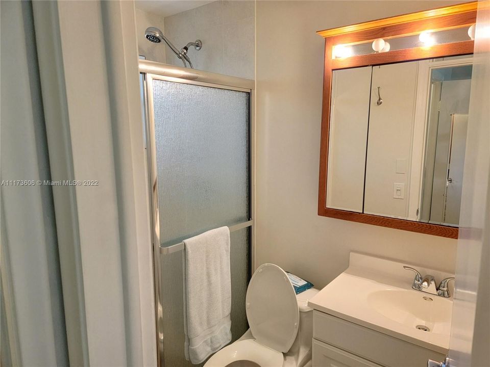 Vendido Recientemente: $715,000 (0 camas, 0 baños, 2131 Pies cuadrados)