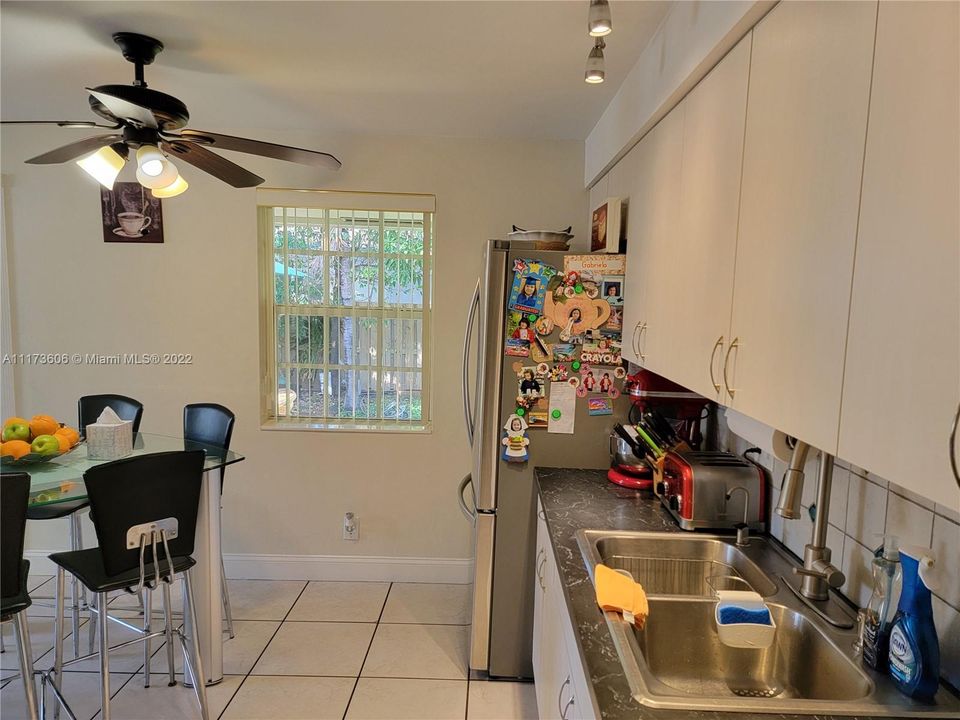 Vendido Recientemente: $715,000 (0 camas, 0 baños, 2131 Pies cuadrados)