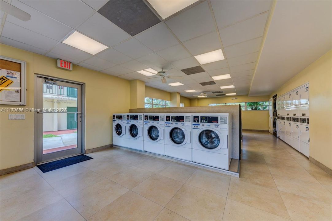 Recently Sold: $209,000 (1 beds, 1 baths, 758 Square Feet)