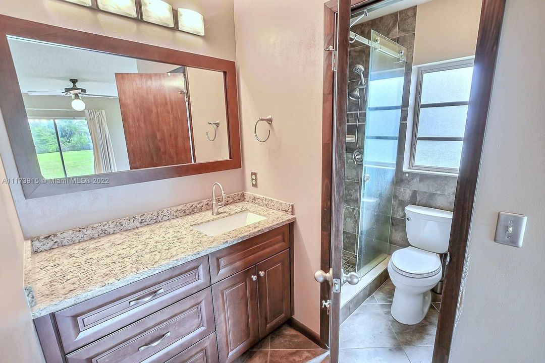 最近售出: $625,000 (3 贝兹, 2 浴室, 1718 平方英尺)