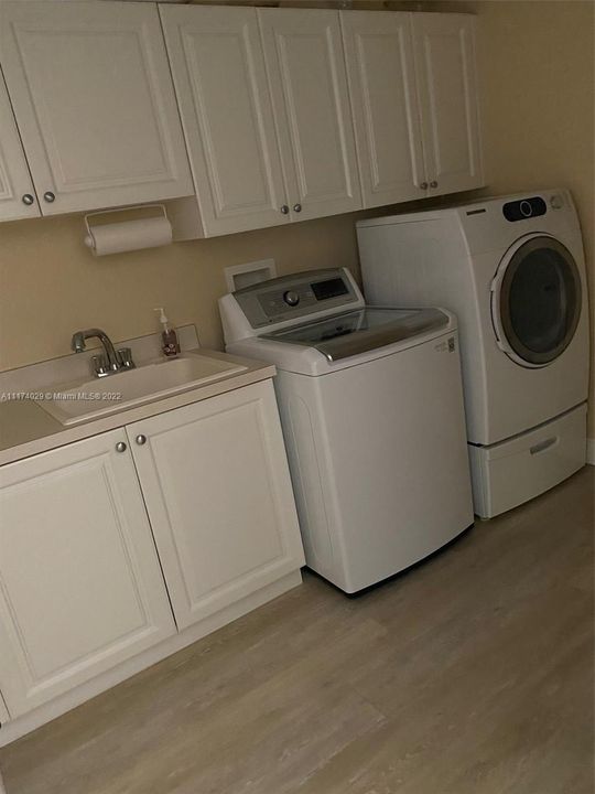 laundry Room with Large Sink