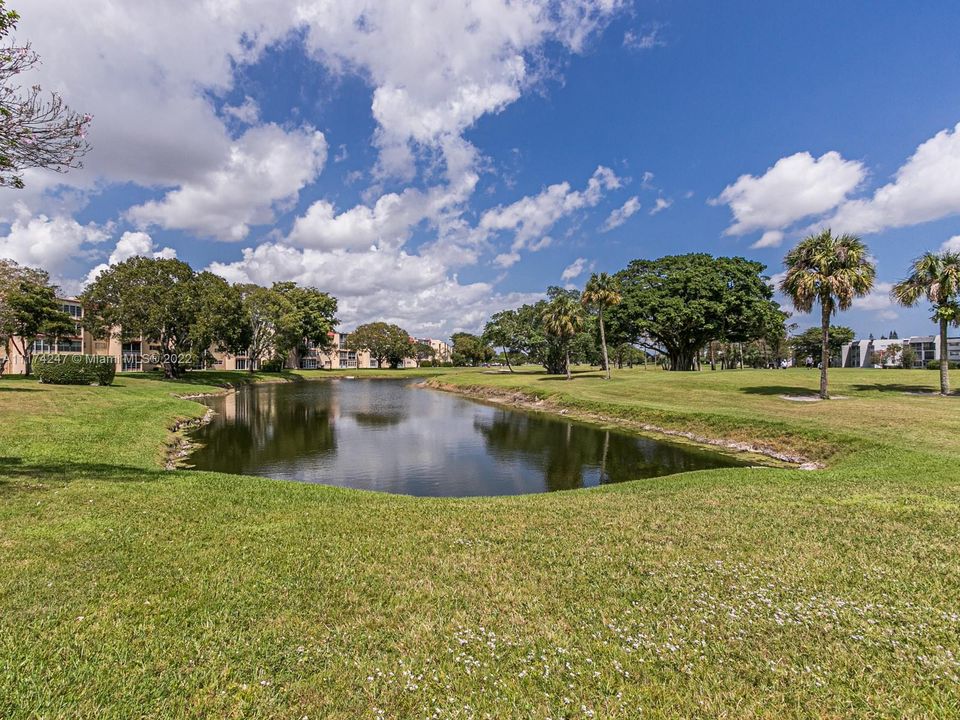 Recently Sold: $114,900 (2 beds, 2 baths, 930 Square Feet)