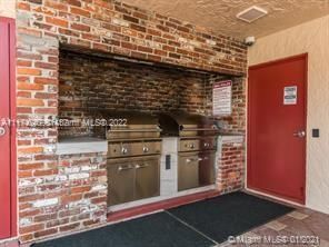 Recently Sold: $114,900 (2 beds, 2 baths, 930 Square Feet)