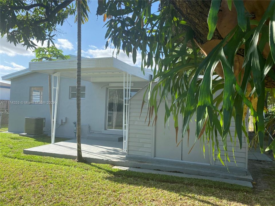 Recently Sold: $559,000 (4 beds, 2 baths, 1310 Square Feet)