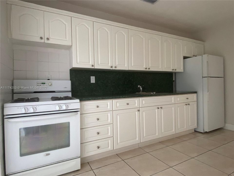 Recently Sold: $559,000 (4 beds, 2 baths, 1310 Square Feet)