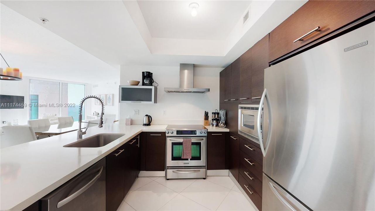 Recently Sold: $785,000 (3 beds, 2 baths, 1458 Square Feet)