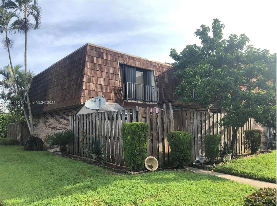 Recently Sold: $227,000 (2 beds, 2 baths, 1236 Square Feet)