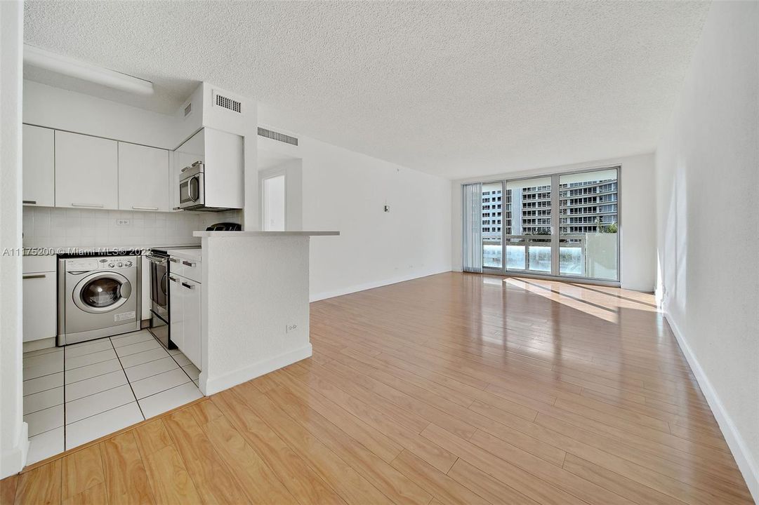 Recientemente alquilado: $2,499 (1 camas, 1 baños, 786 Pies cuadrados)