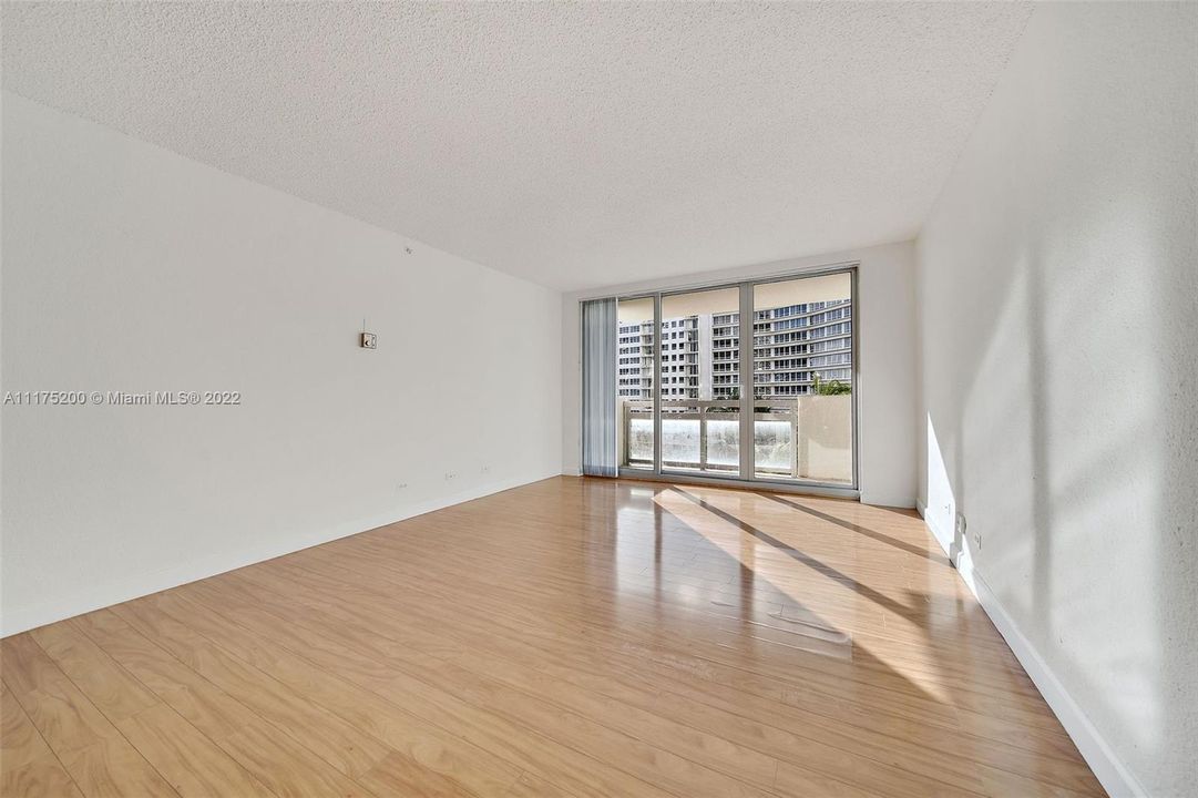 Recientemente alquilado: $2,499 (1 camas, 1 baños, 786 Pies cuadrados)
