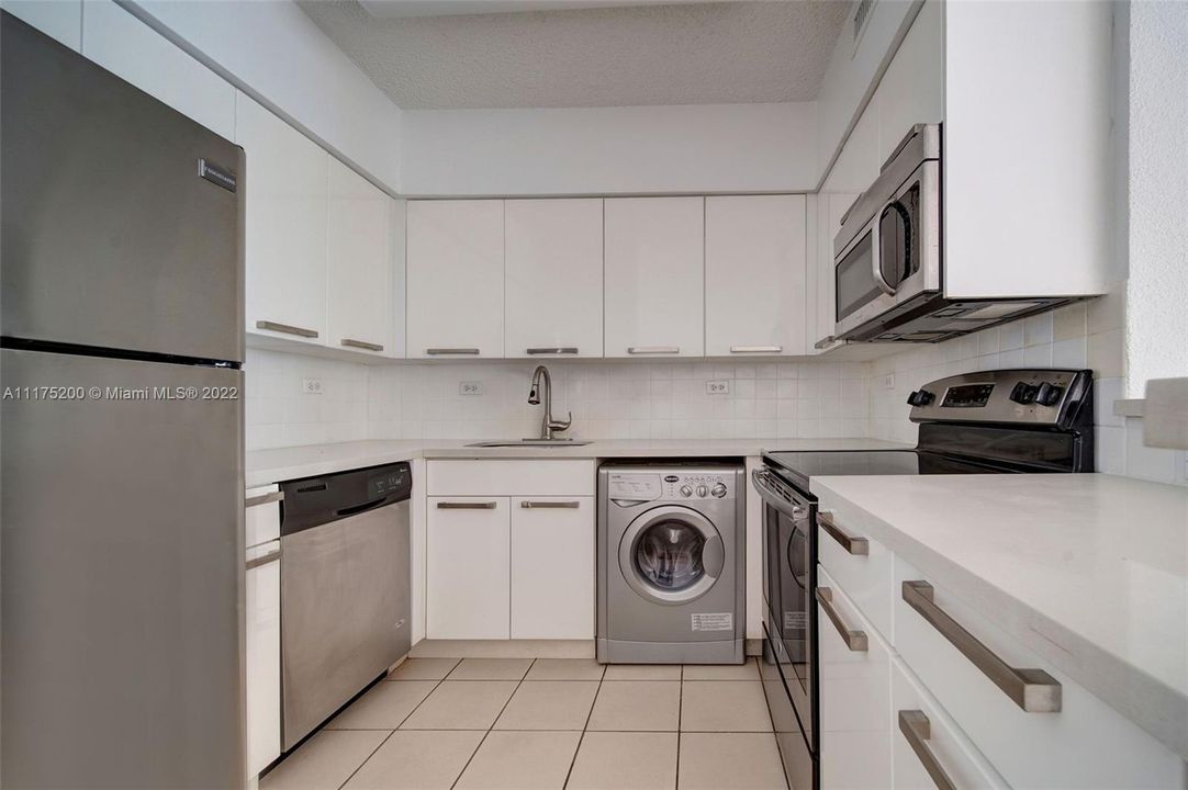 Recientemente alquilado: $2,499 (1 camas, 1 baños, 786 Pies cuadrados)