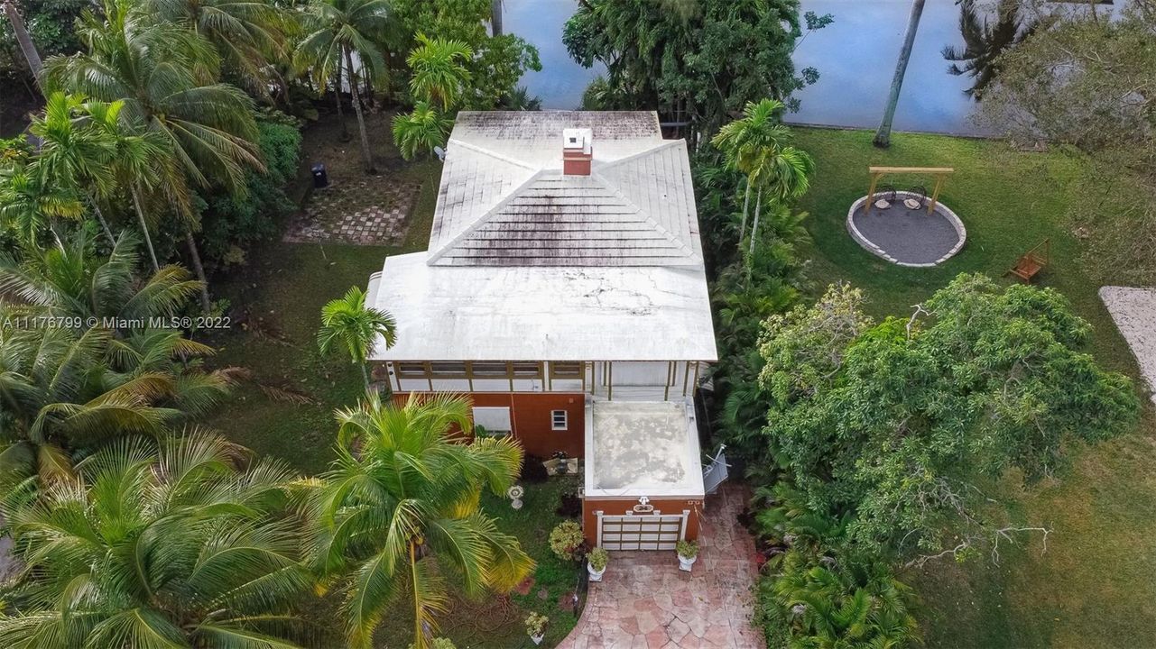 Недавно продано: $875,000 (4 спален, 2 ванн, 1995 Квадратных фут)