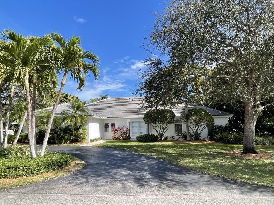 Recently Sold: $1,475,000 (5 beds, 3 baths, 2754 Square Feet)