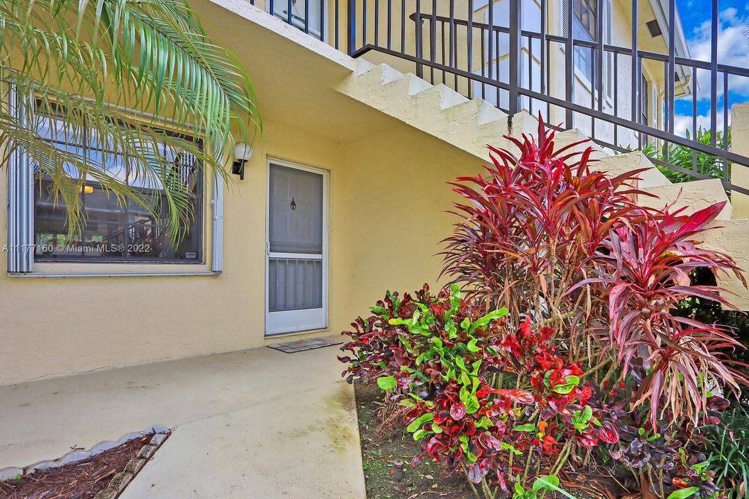 Recently Sold: $374,900 (2 beds, 2 baths, 1178 Square Feet)