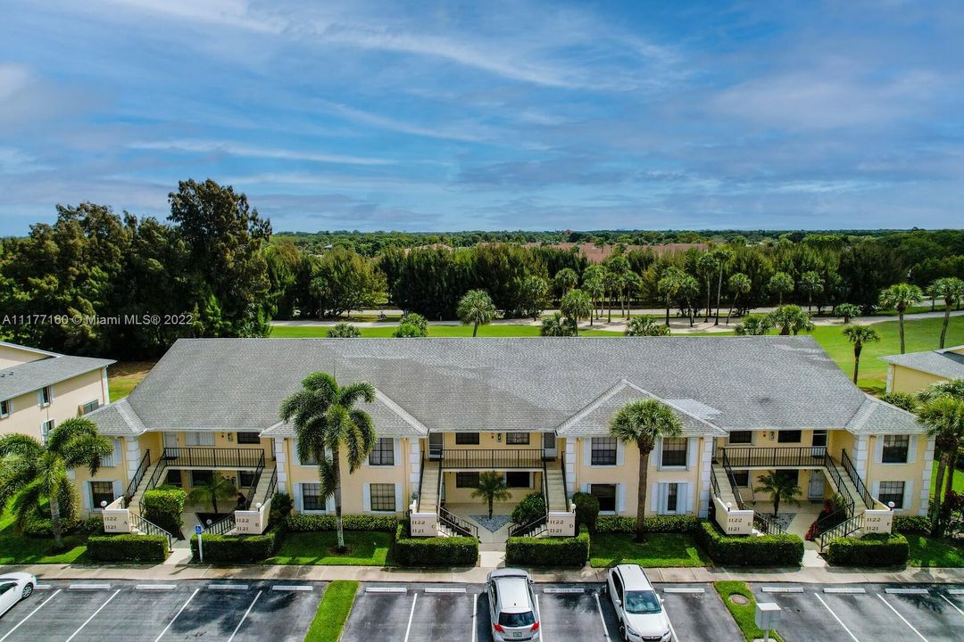 Recently Sold: $374,900 (2 beds, 2 baths, 1178 Square Feet)