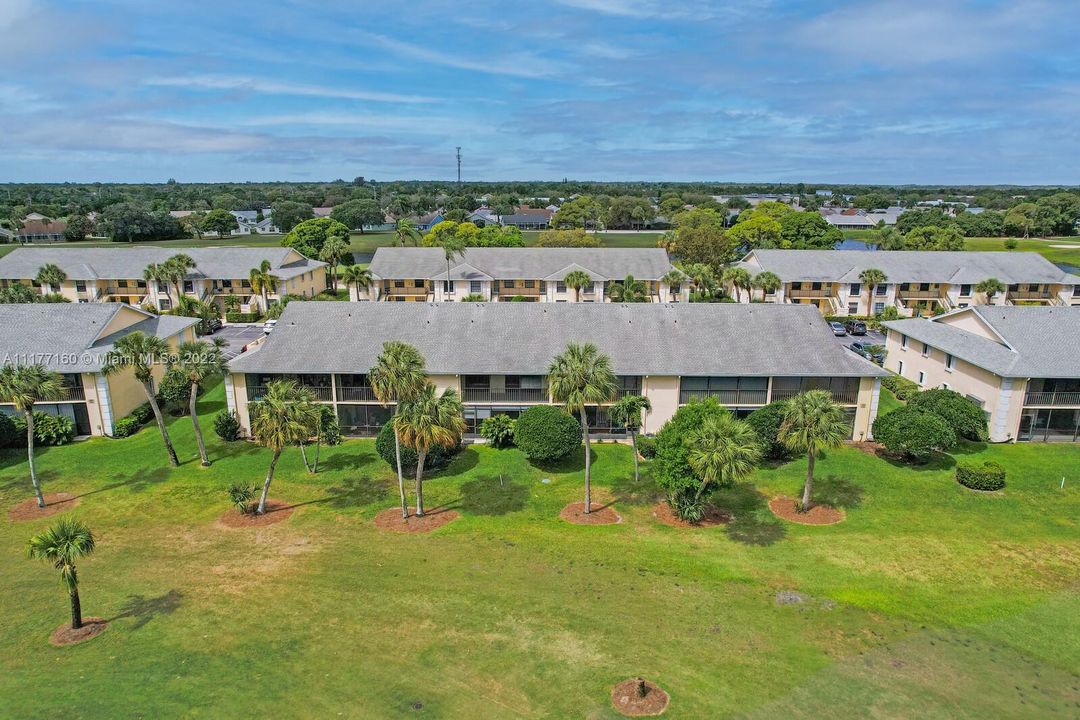 Recently Sold: $374,900 (2 beds, 2 baths, 1178 Square Feet)