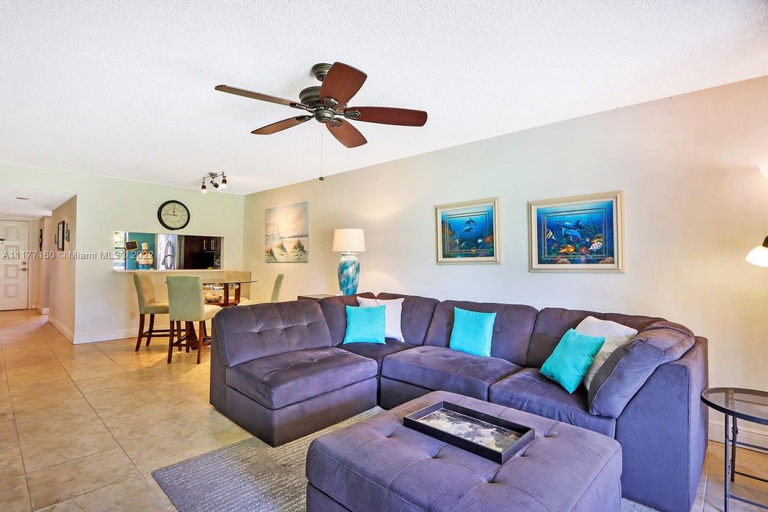 Recently Sold: $374,900 (2 beds, 2 baths, 1178 Square Feet)