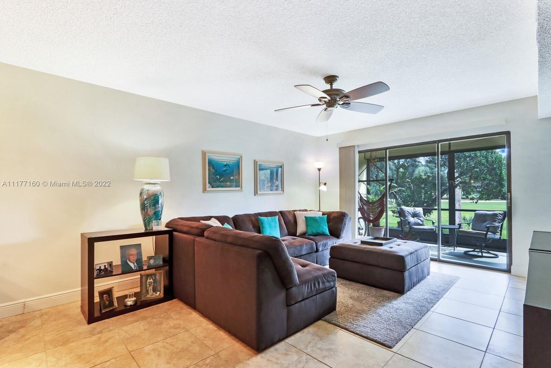 Recently Sold: $374,900 (2 beds, 2 baths, 1178 Square Feet)